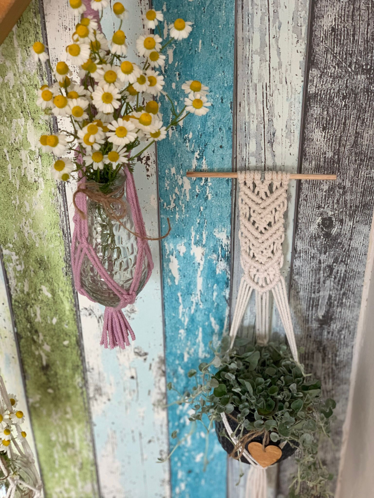Závěs na květinu // macramé workshop